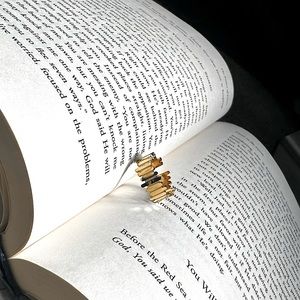 n e w | abstract 18k gold ring ✨